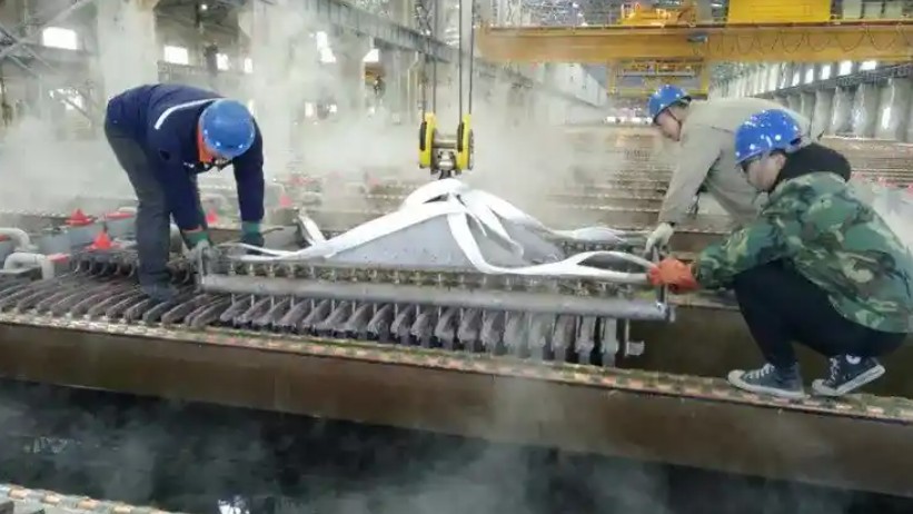 Оборудование для электролитического литья сурьмяных анодов