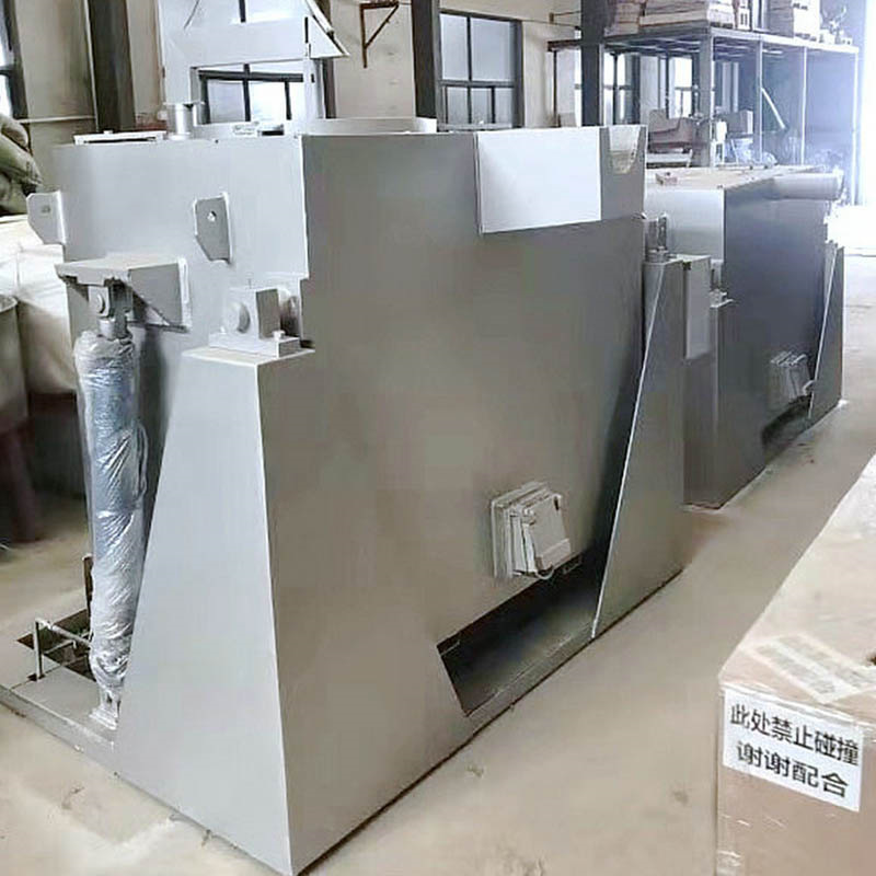 Медеплавильная печь с наклонным тиглем